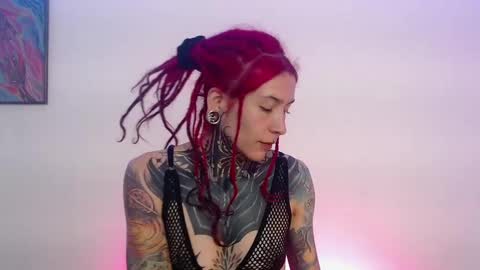 Snapshot of eimytatto_ chatting on 2, 2, 2025 Carla online show from 2, 2, 2025