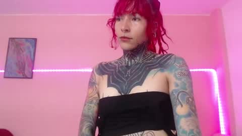 Snapshot of eimytatto_ chatting on 16, 2, 2025 Carla online show from 16, 2, 2025