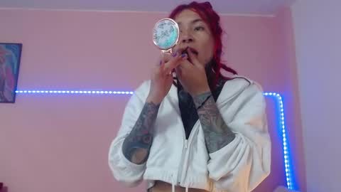 Snapshot of eimytatto_ chatting on 1, 3, 2025 Carla online show from 1, 3, 2025