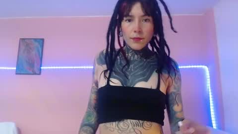 Snapshot of eimytatto_ chatting on 7, 3, 2025 Carla online show from 7, 3, 2025