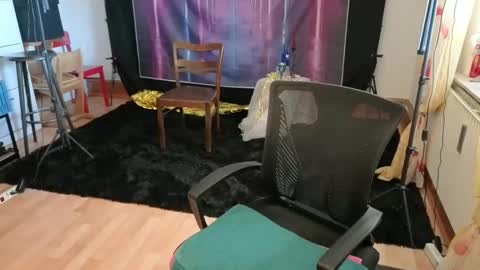 einfach_dani online show from 16, 12, 2025