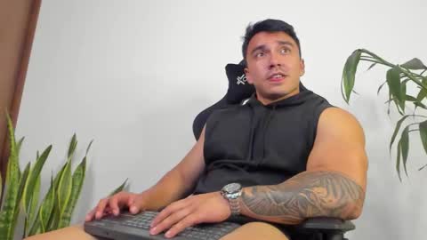 EITHAN CONOR online show from 24, 9, 2025