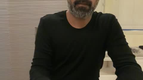 Snapshot of ejameshhh chatting on 10, 4, 2026 ejameshhh online show from 10, 4, 2026
