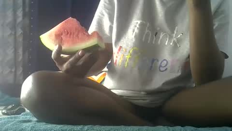 petite online show from 1, 10, 2025