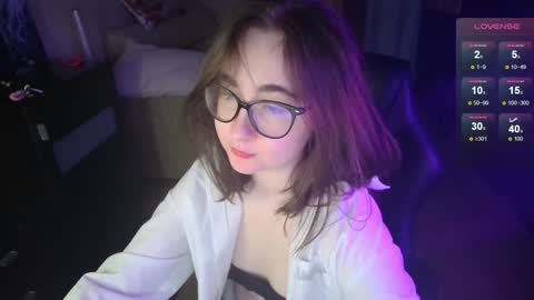 If you like it when I meow give me a thumbs up online show from 10, 12, 2024