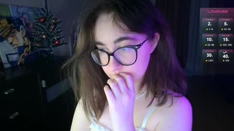 If you like it when I meow give me a thumbs up online show from 24, 12, 2024