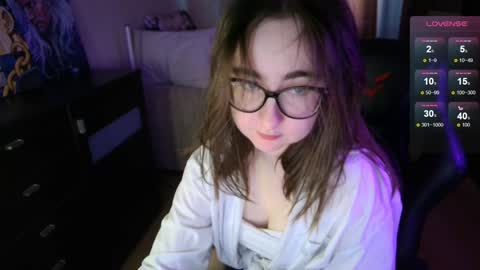 If you like it when I meow give me a thumbs up online show from 2, 1, 2025