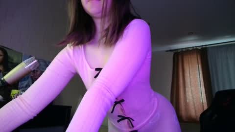 If you like it when I meow give me a thumbs up online show from 30, 1, 2025