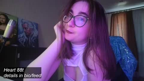 If you like it when I meow give me a thumbs up online show from 13, 2, 2025
