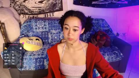 Snapshot of ela_0 chatting on 14, 2, 2025 Ela Help me reach 100 thumbs up online show from 14, 2, 2025