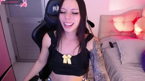 Snapshot of ela_jones7 chatting on 18, 9, 2025 Ela online show from 18, 9, 2025