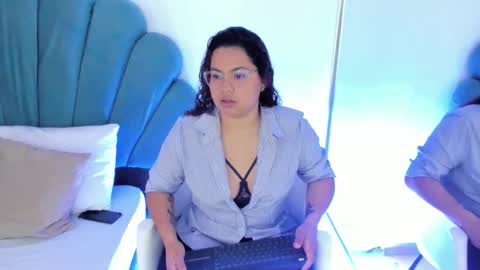  Ela  online show from 24, 3, 2026