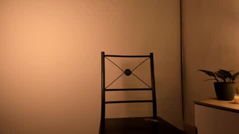 Snapshot of elamour_ chatting on 24, 1, 2025 Elamour online show from 24, 1, 2025