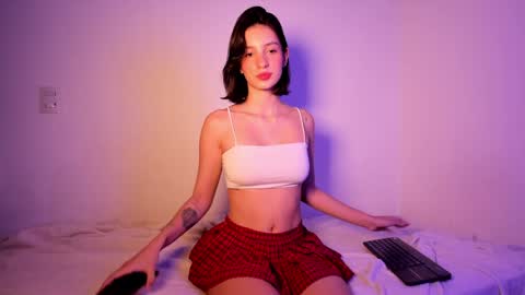 Snapshot of elamour_ chatting on 1, 2, 2025 Elamour online show from 1, 2, 2025