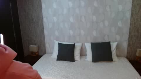 elamurray online show from 2, 12, 2025