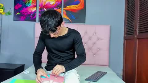 Snapshot of elangiraldo chatting on 13, 1, 2026 Elan Giralon online show from 13, 1, 2026