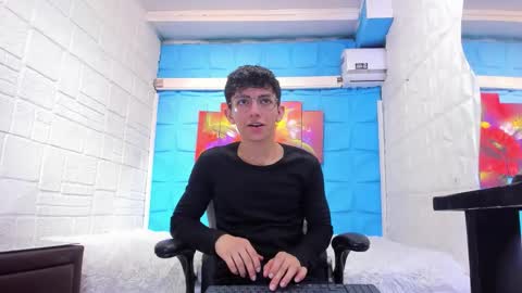 Snapshot of elangiraldo chatting on 15, 2, 2026 Elan Giralon online show from 15, 2, 2026