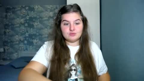 Elanis online show from 26, 10, 2025