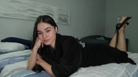 Elara Hayes online show from 6, 5, 2026