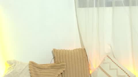 Snapshot of elaravennori chatting on 3, 3, 2026 elaravennori online show from 3, 3, 2026