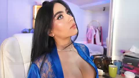 Snapshot of elasummeer chatting on 28, 7, 2026 Elasummeer online show from 28, 7, 2026