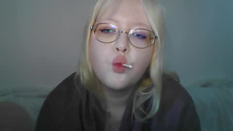 Snapshot of elayne_sweet chatting on 9, 4, 2026 elayne_sweet online show from 9, 4, 2026