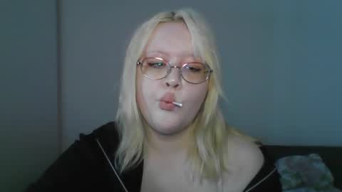 Snapshot of elayne_sweet chatting on 11, 4, 2026 elayne_sweet online show from 11, 4, 2026