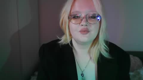 Snapshot of elayne_sweet chatting on 14, 4, 2026 elayne_sweet online show from 14, 4, 2026