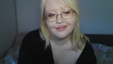 elayne_sweet online show from 8, 5, 2026