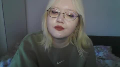 elayne_sweet online show from 15, 5, 2026