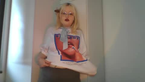 elayne_sweet online show from 30, 5, 2026