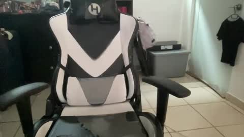 Snapshot of elbabymask12 chatting on 16, 9, 2025 Babymask online show from 16, 9, 2025