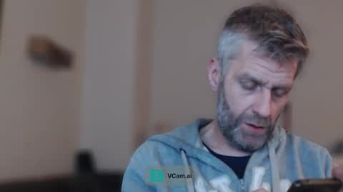 Snapshot of elculiador2207 chatting on 10, 10, 2025 Timm online show from 10, 10, 2025