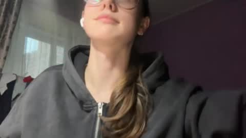 Snapshot of eleanoradriere chatting on 26, 9, 2025 Sofia online show from 26, 9, 2025