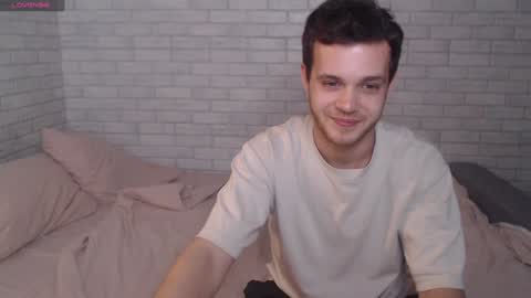 Snapshot of electric_smile chatting on 1, 12, 2024 Alex online show from 1, 12, 2024