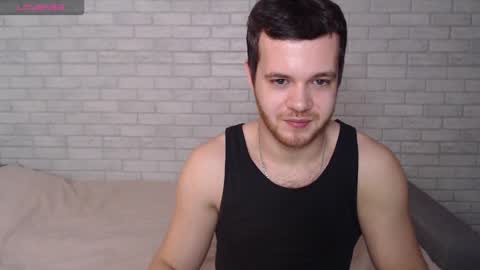 Snapshot of electric_smile chatting on 19, 12, 2025 Alex online show from 19, 12, 2025