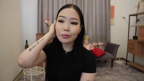 Snapshot of elegant_vibes chatting on 13, 11, 2025 Jess online show from 13, 11, 2025