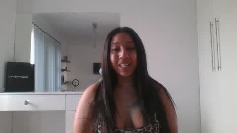 Snapshot of elegentaura chatting on 20, 9, 2025 Kaykay online show from 20, 9, 2025