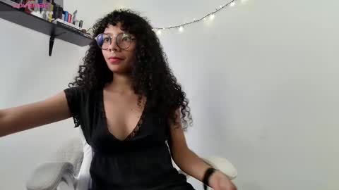 elektra_williams online show from 8, 1, 2025