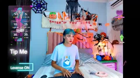 Snapshot of elektrablue_1 chatting on 4, 11, 2025 Elektra online show from 4, 11, 2025