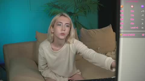 Snapshot of elen__moore chatting on 23, 5, 2026 Elen online show from 23, 5, 2026