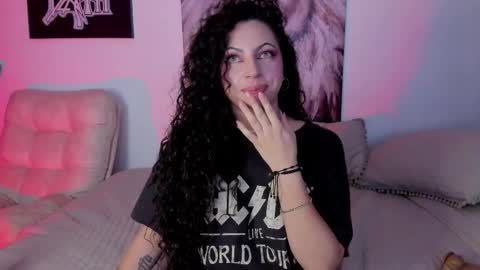 Elena  online show from 13, 2, 2025