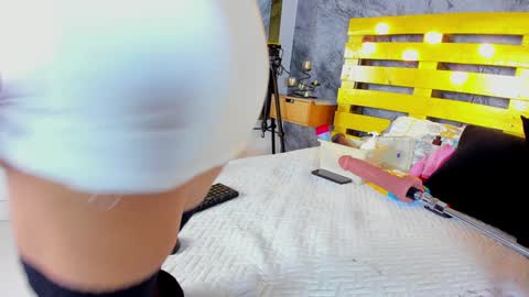 Elena online show from 10, 1, 2025