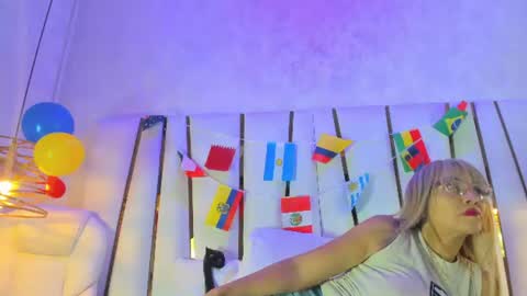 Snapshot of elena_mature chatting on 11, 7, 2026 Elena online show from 11, 7, 2026
