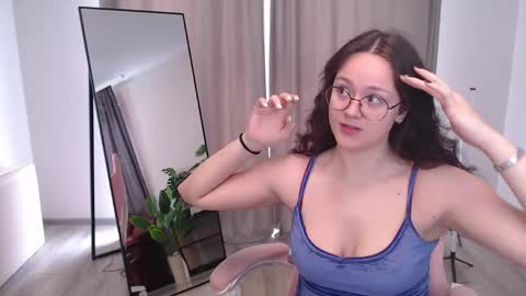 Elena online show from 1, 5, 2026