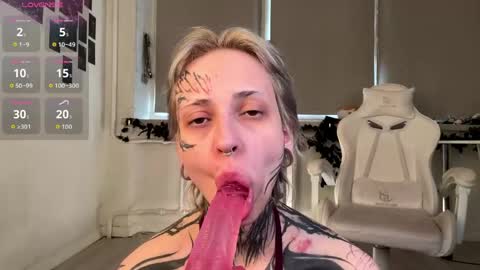 Mia online show from 10, 5, 2026