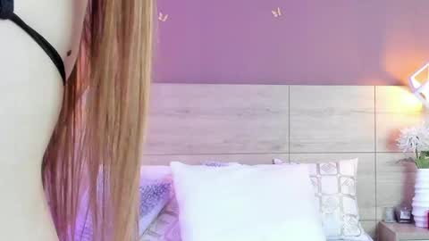 Elena online show from 11, 5, 2026