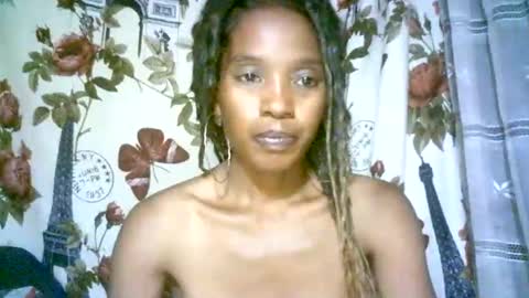 Snapshot of elenah0123 chatting on 6, 12, 2024 elenah013 online show from 6, 12, 2024