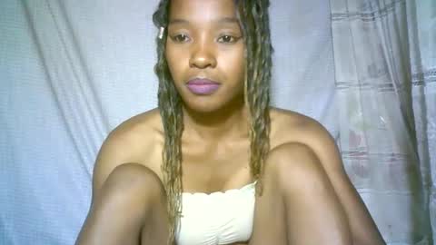 Snapshot of elenah0123 chatting on 6, 2, 2025 elenah013 online show from 6, 2, 2025