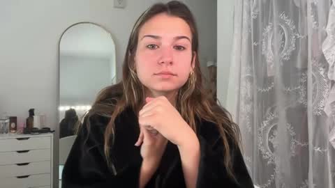 Elena online show from 5, 5, 2026